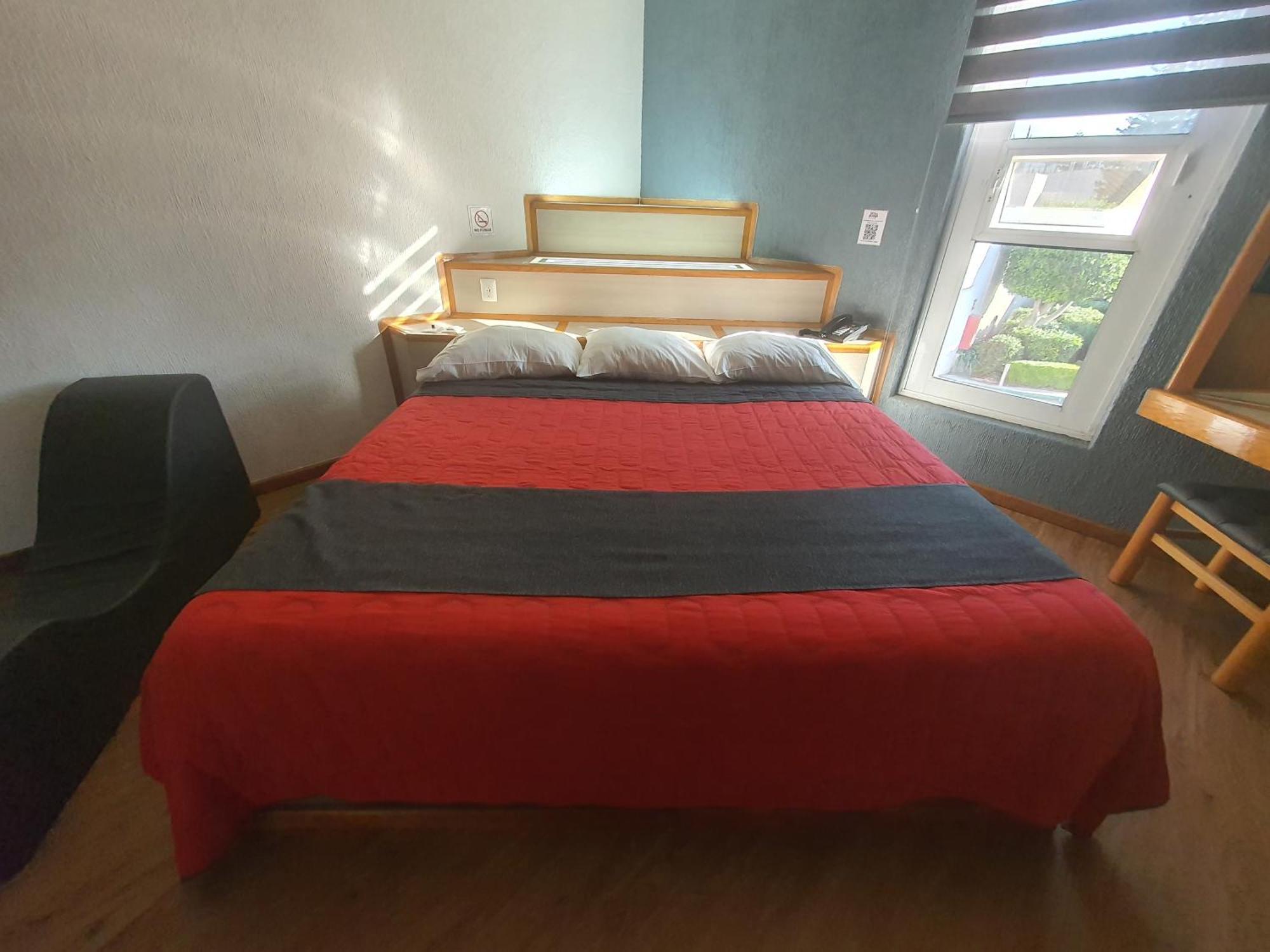 Hotel Alcampo Miranda Extérieur photo